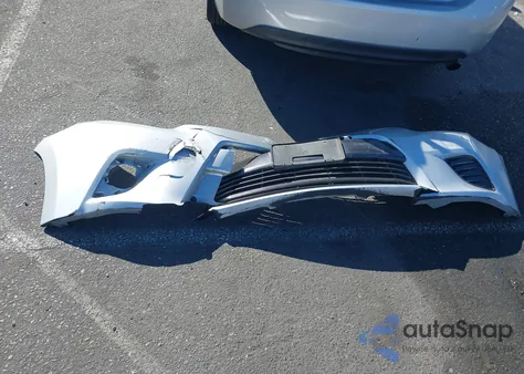 2015 Toyota Corolla Le z USA, uszkodzony, nr VIN 5YFBURHE4FP318221